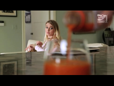 ❤️ ສາວຮ້ອນທີ່ມີ tits ໃຫຍ່ແລະ pussy ໃກ້ຊິດໄດ້ຮັບ cock ຈາກ loser, ແຕ່ຍາກຫຼາຍ ️ ໜັງໂປ້ ຢູ່ຄອມ lo.pornmega-com.ru ☑